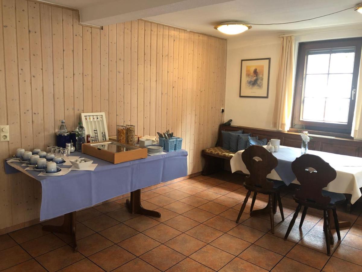 Gasthof Zum Hirsch Sachsenheim Esterno foto
